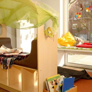 Eine Lese- und Kuschelecke in der Kita Wittekstraße